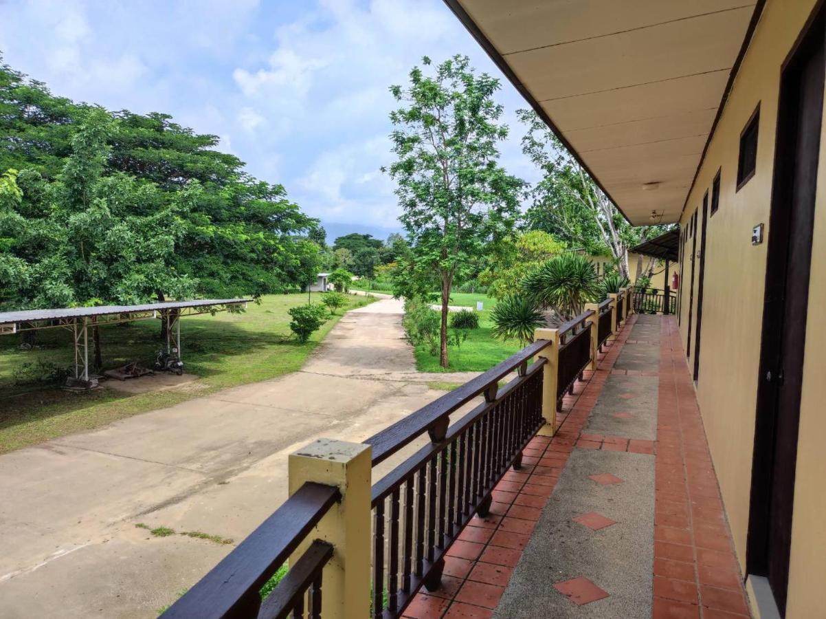 Nakakiri Resort&Spa Hin Dat Bagian luar foto