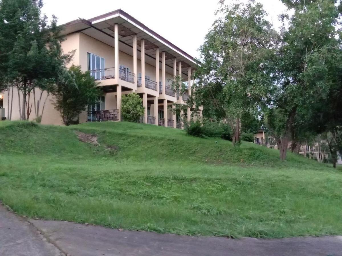 Nakakiri Resort&Spa Hin Dat Bagian luar foto