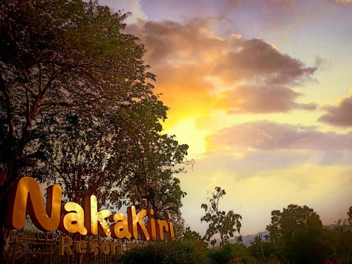 Nakakiri Resort&Spa Hin Dat Bagian luar foto